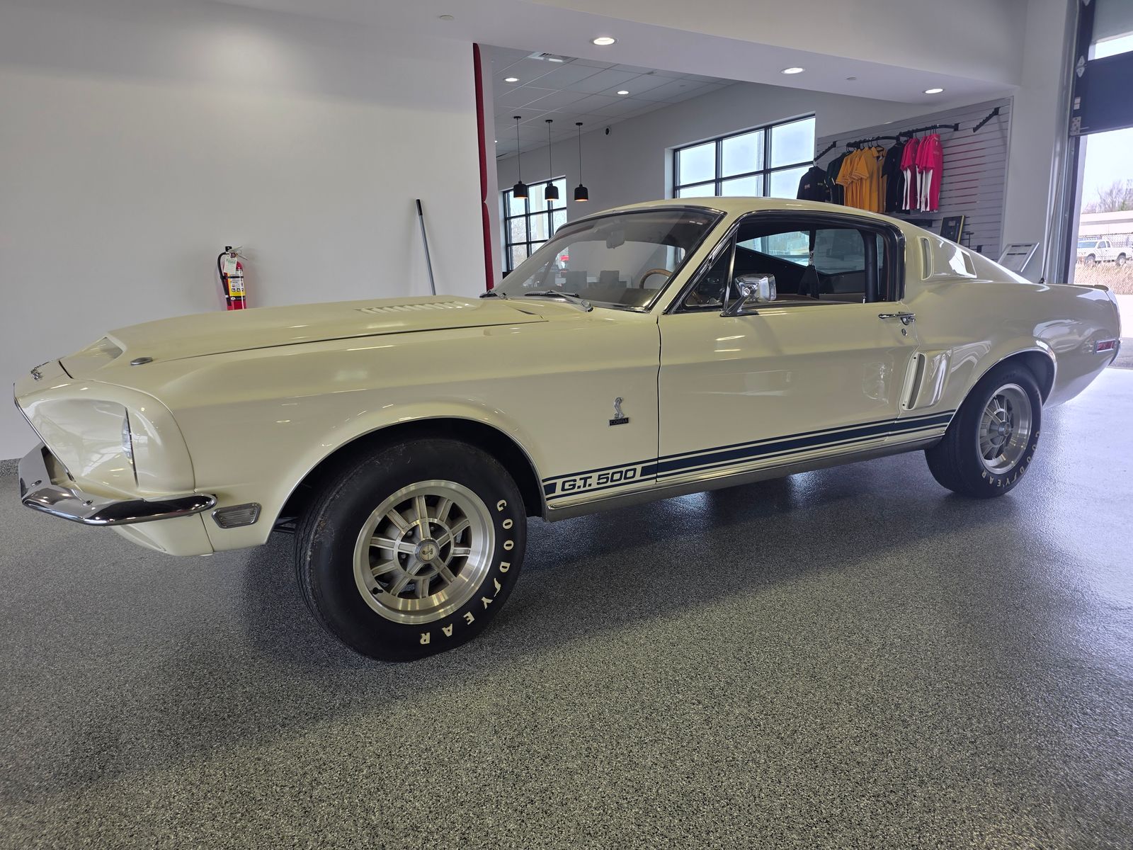 Wimbledonwhite 1968 Ford Mustang Coupe Automatic