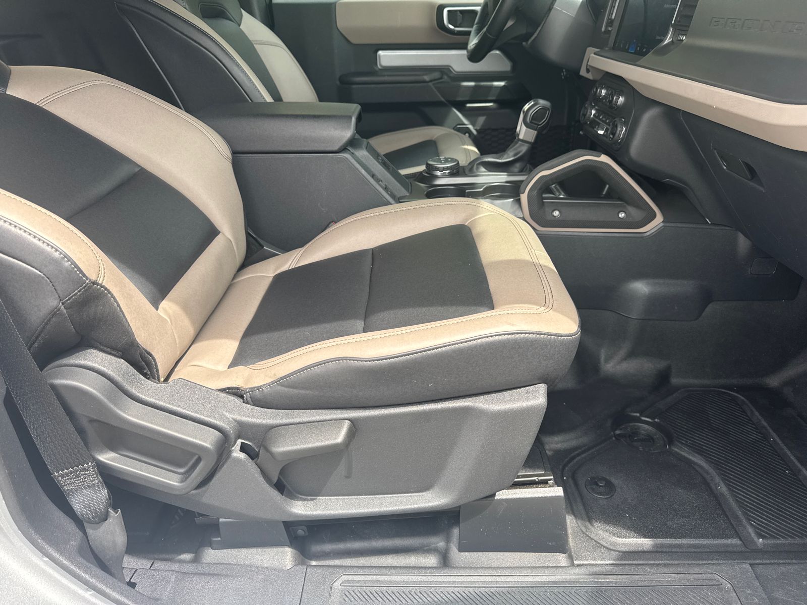 2024 Ford Bronco 2-Door Big Bend - Photo 13