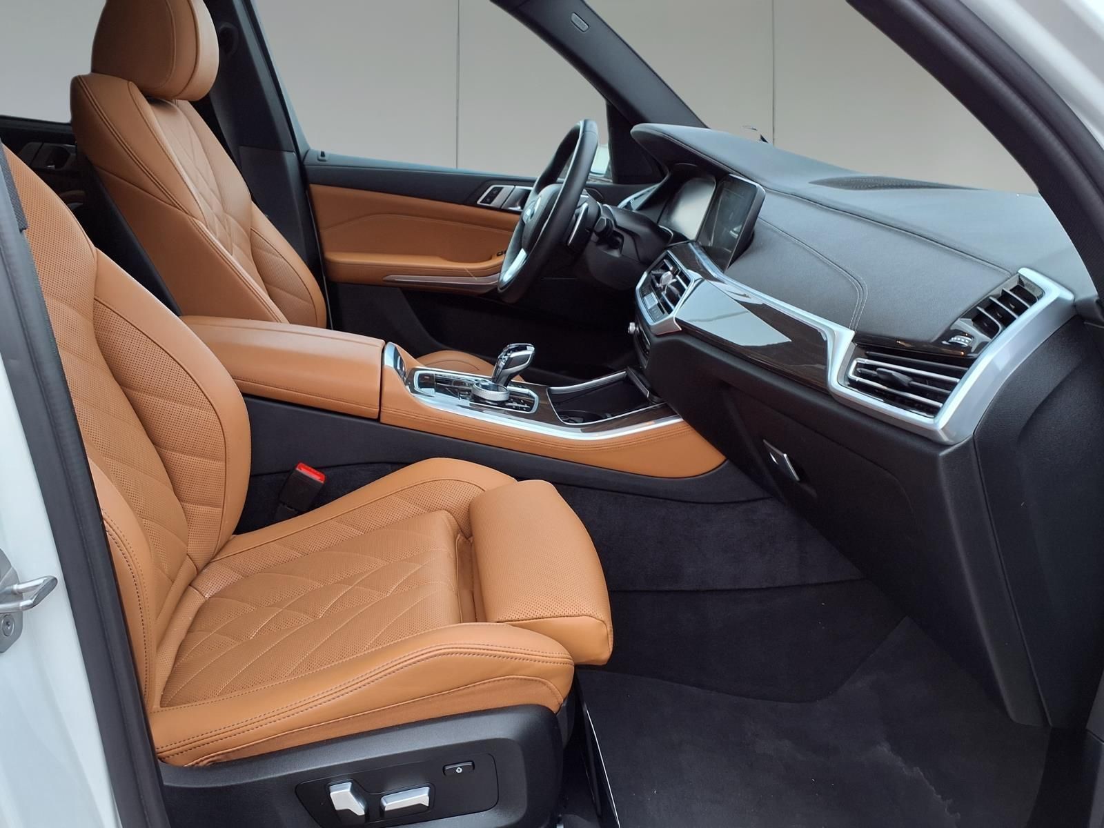 2023 BMW X5 sDrive40i White at Bayway Cadillac Southwest