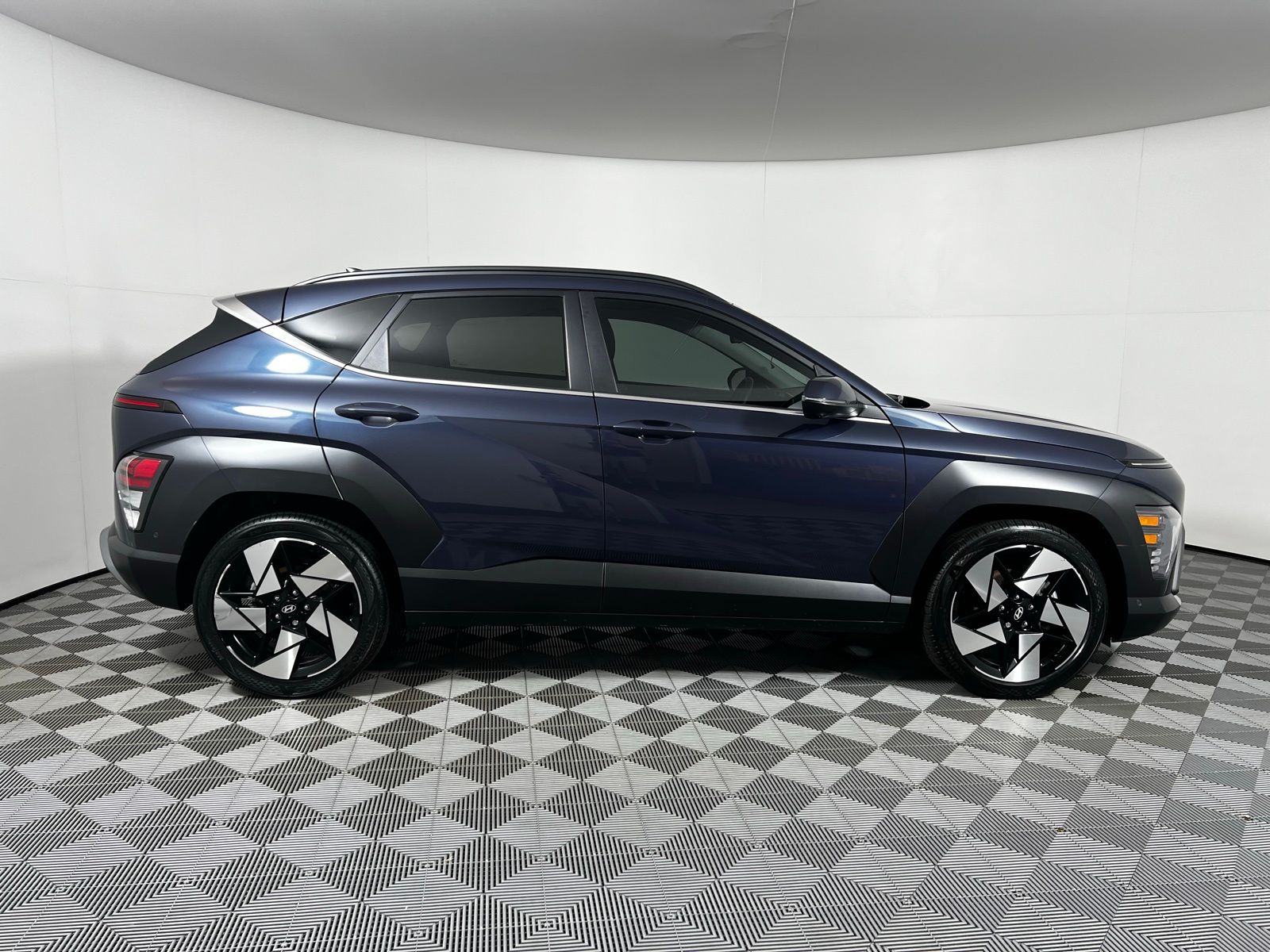 Thumbnail: 2024 Hyundai Kona - 4