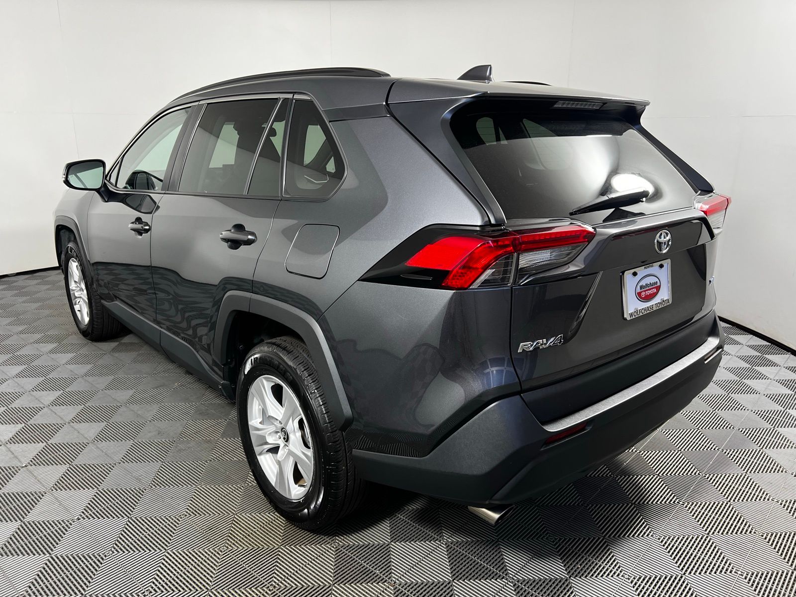 2021 Toyota RAV4 XLE 7