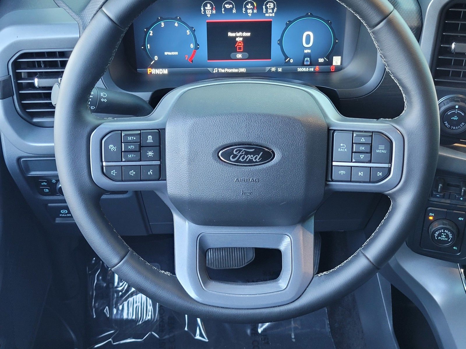 Used 2025 Black Ford XLT image 12