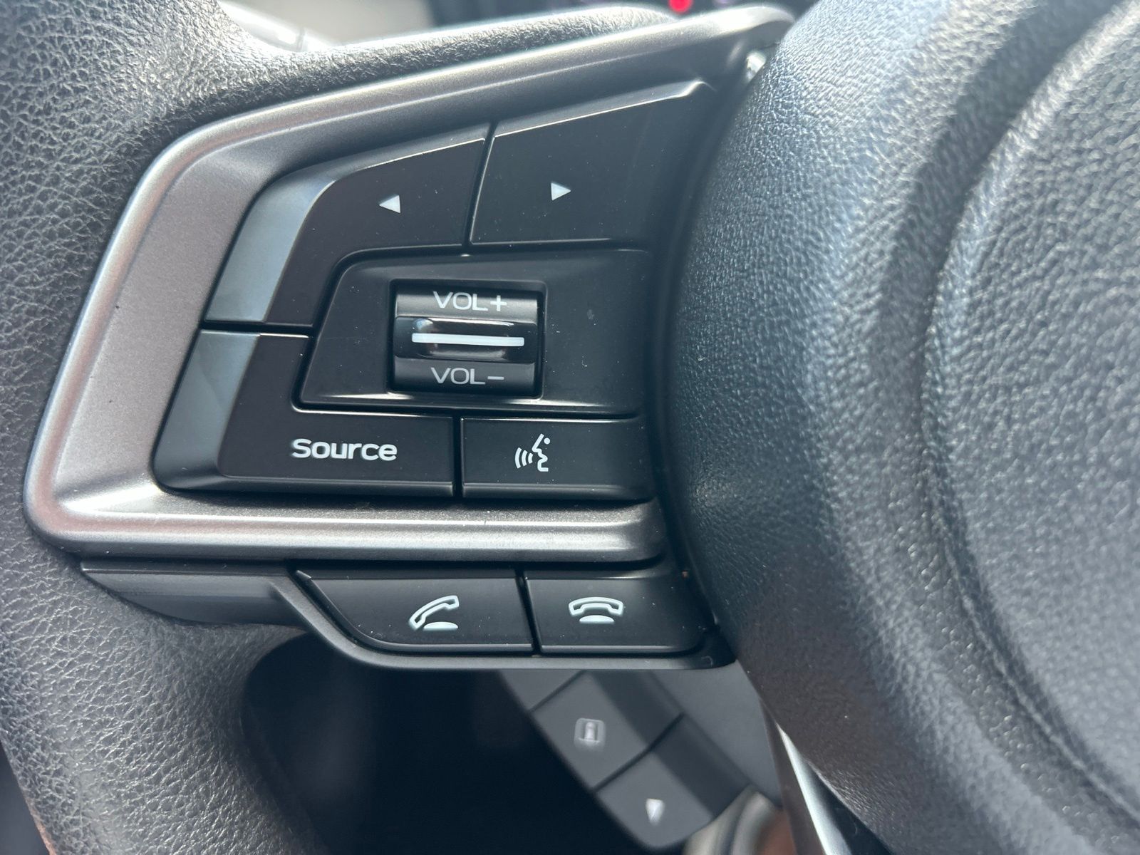 Used 2022 Crystal Black Silica Subaru Base image 12