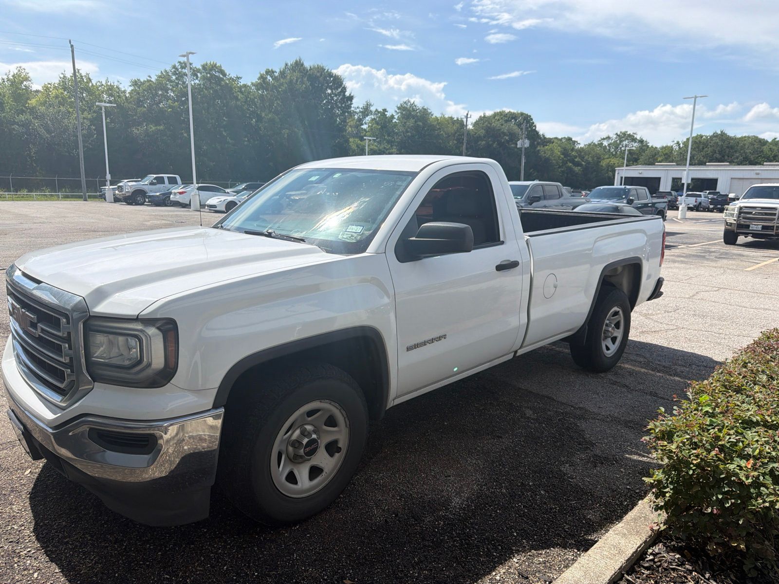 Summit White 2016 GMC Sierra 1500 Pickup Truck 4X2 6-Speed Automatic Overdrive
