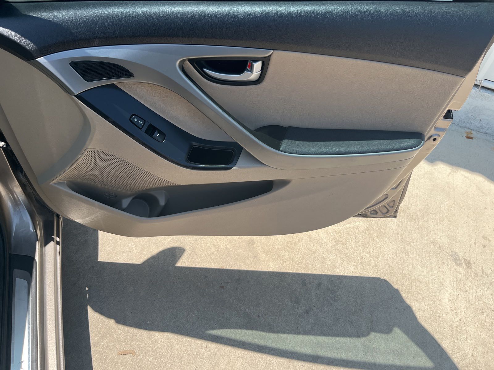 Used Car 2015 Hyundai Elantra  Limited For Sale Under $10,000 In Austin, Texas