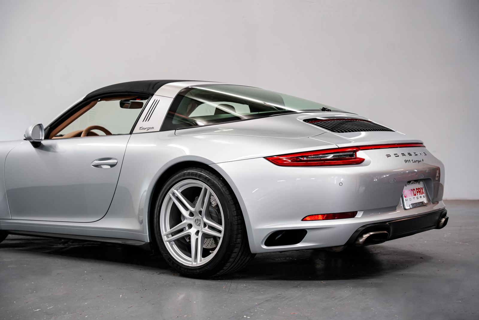 2017 Porsche 911 Targa 4 — photo 25