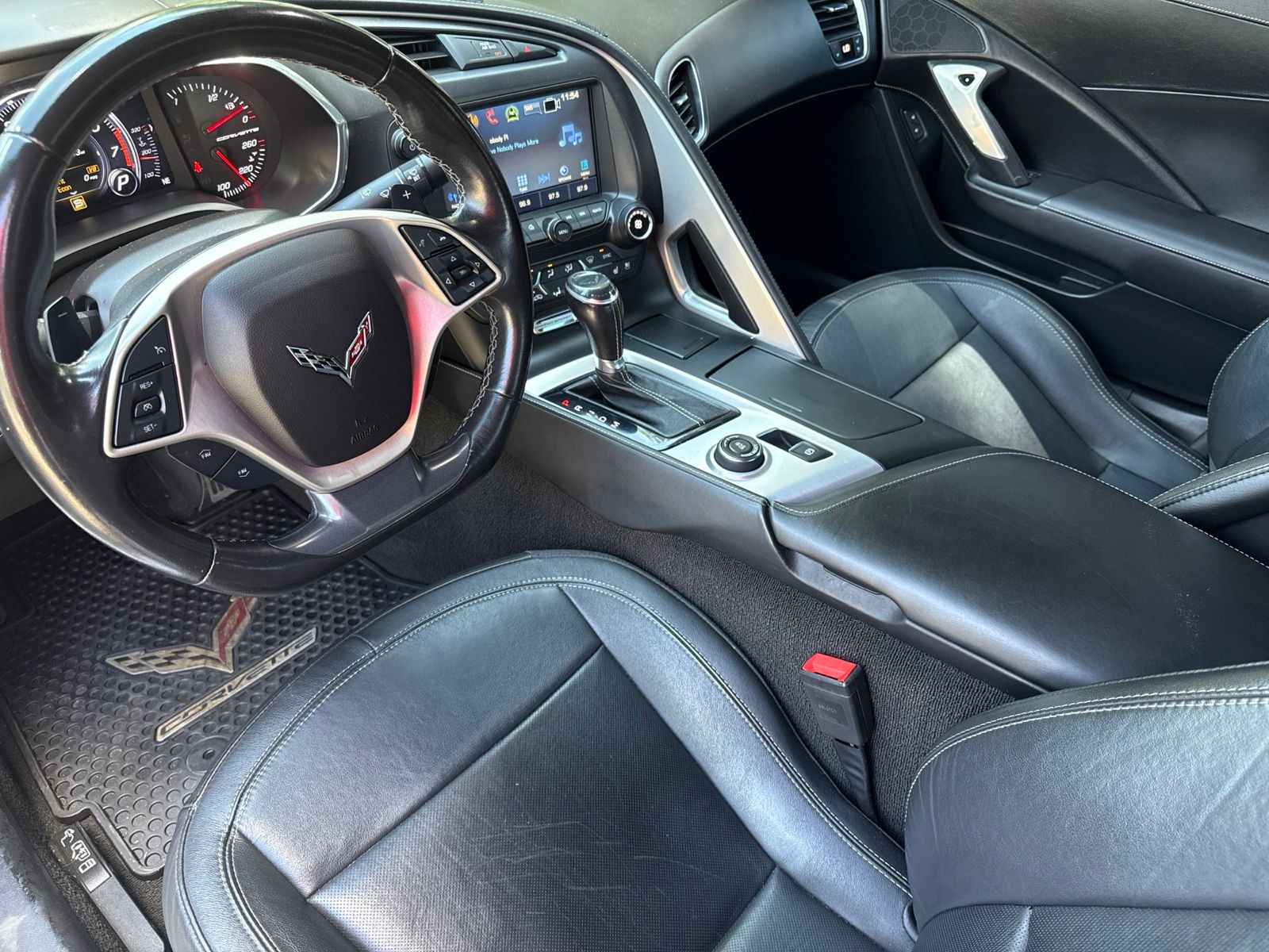 2017 Chevrolet Corvette 3LT - Photo 25