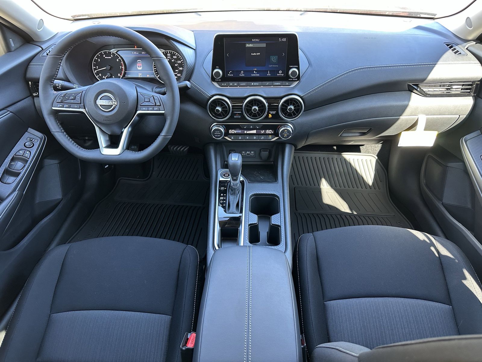 2025 Nissan Sentra SV photo 2