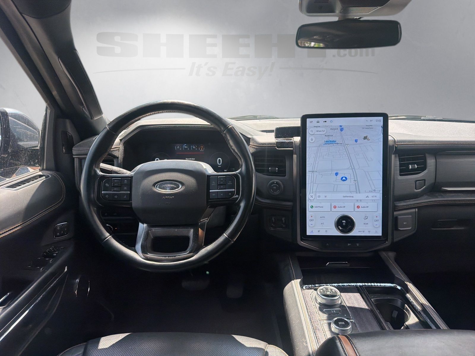 Used 2023 Black Metallic Ford Platinum image 3