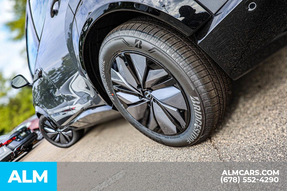 2024 Nissan ARIYA Platinum e-4ORCE photo 15