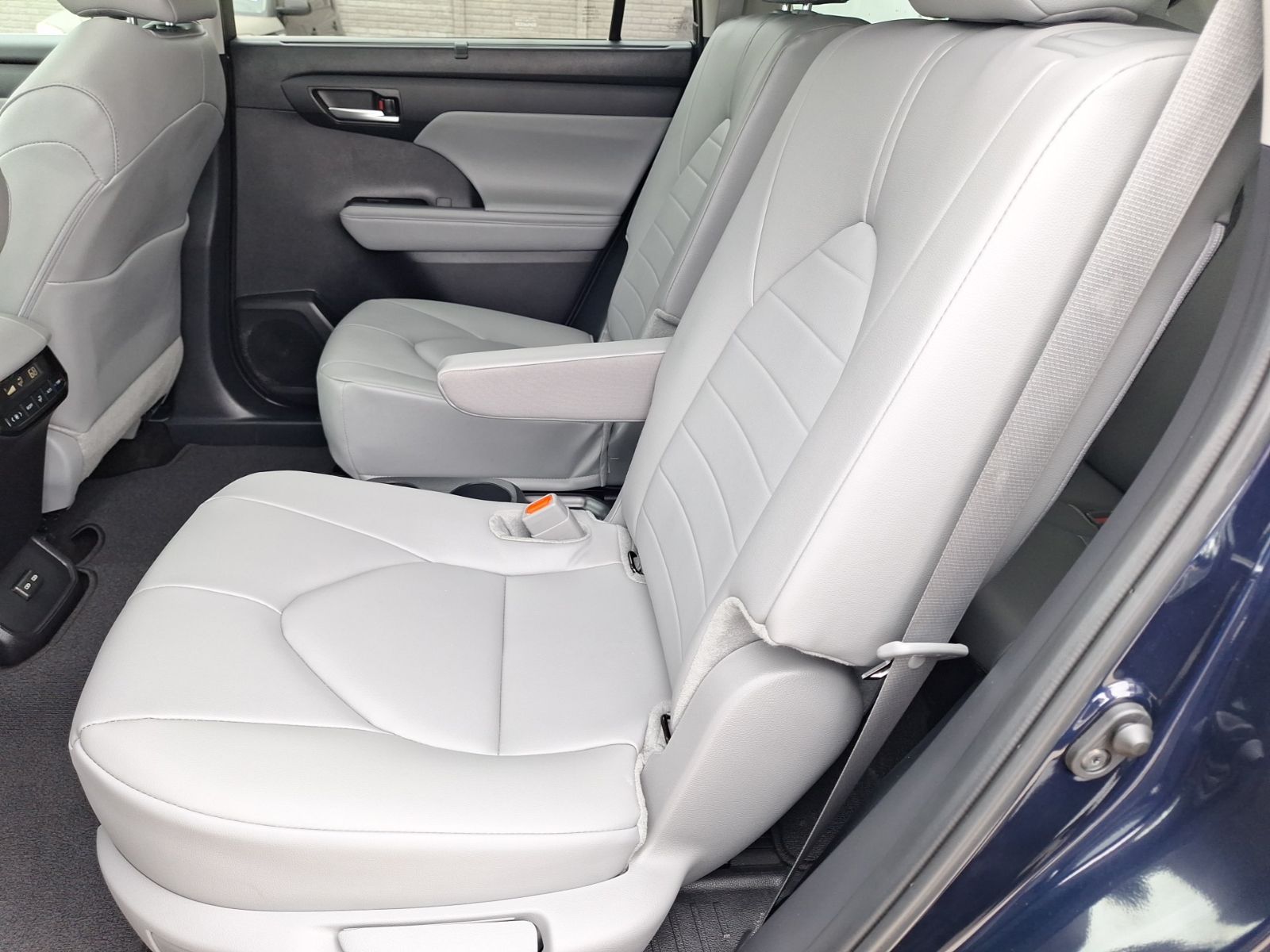 car-gallery-32