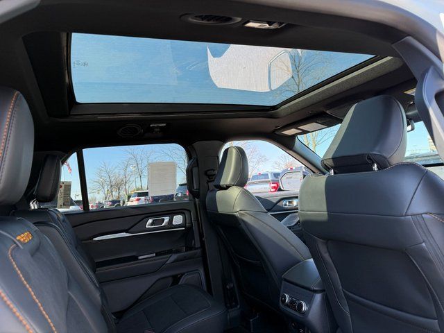 New 2026 Star White Metallic Tri-Coat Ford Tremor image 6