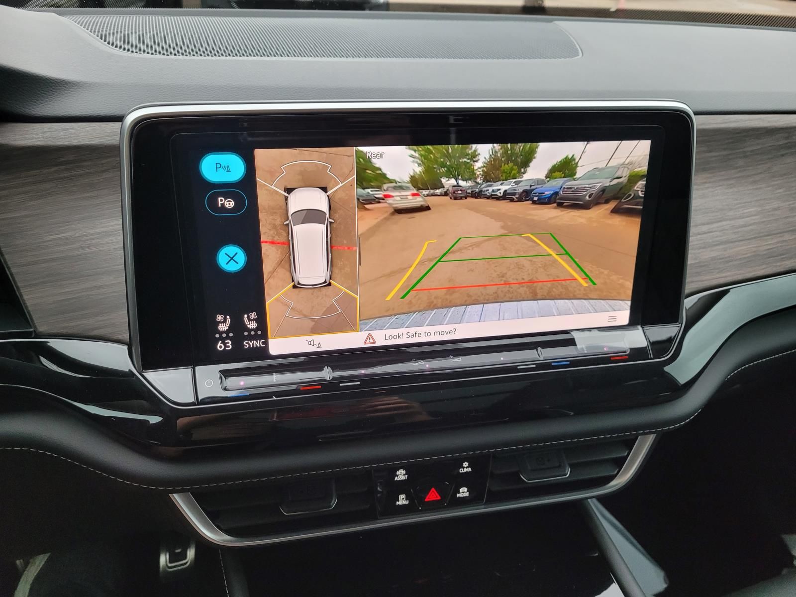 new 2026 Volkswagen Atlas car, priced at $50,395