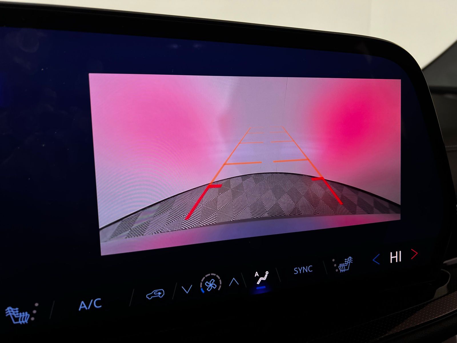 Thumbnail: 2025 Chevrolet Traverse - 19