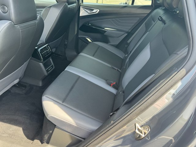 Used 2023 Gray Volkswagen Pro S image 5
