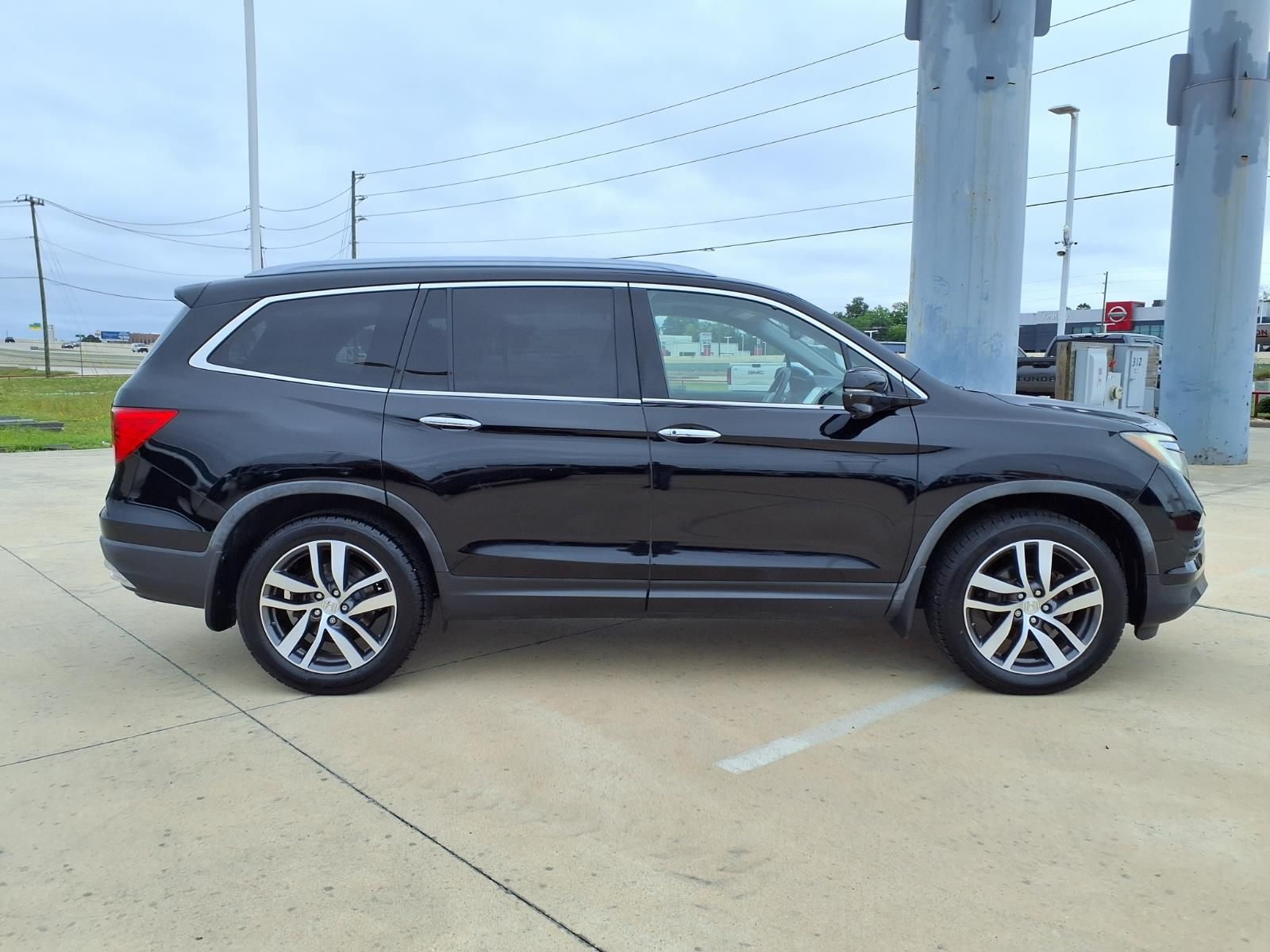 2018 Honda Pilot Touring Black at Toyota of Victoria