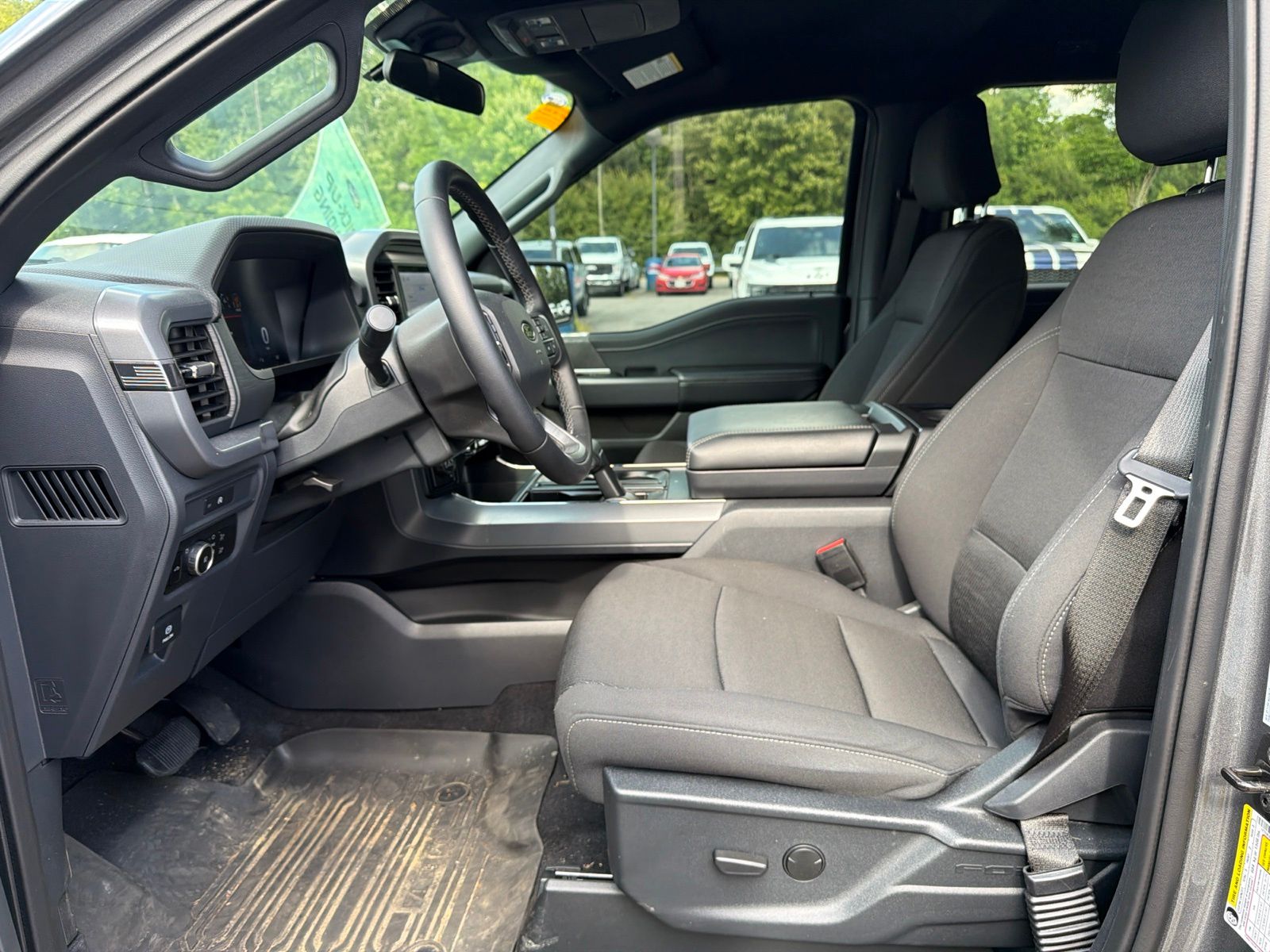 Used 2025 Carbonized Gray Metallic Ford XLT image 9