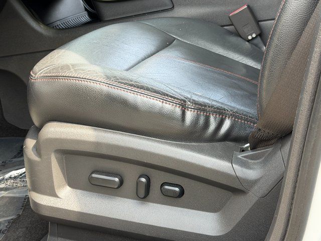 Used 2011 White Platinum Clearcoat Metallic Ford Limited image 32