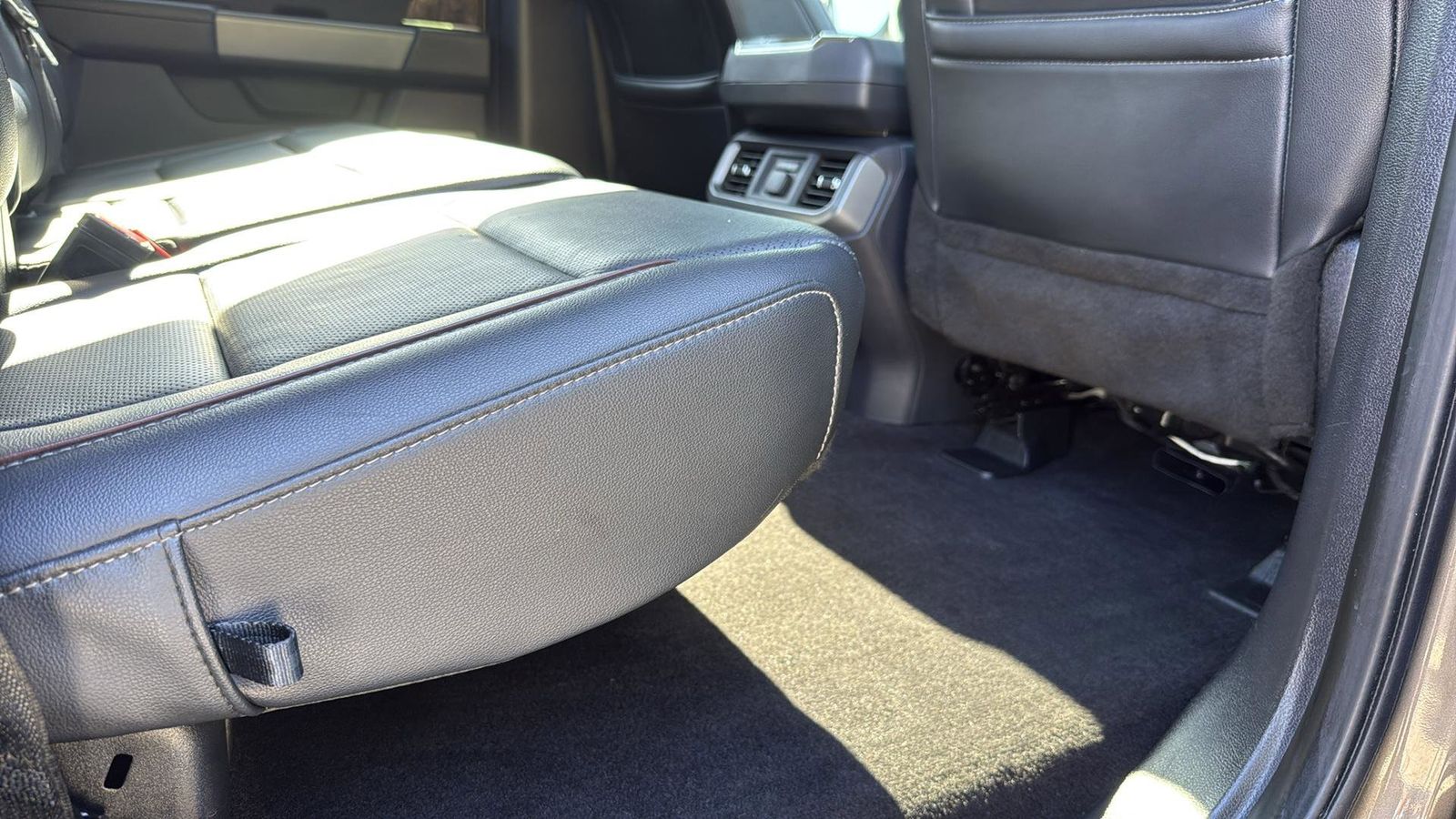 Used Car 2021 Ford F-150  Lariat For Sale Under $40,000 In Austin, Texas