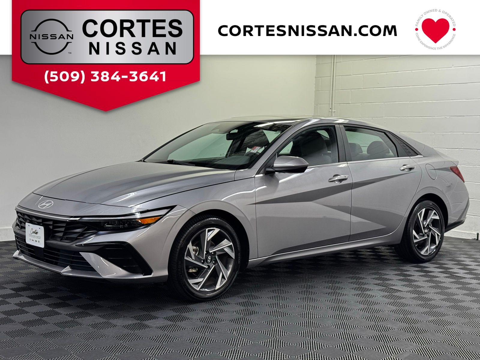 Fluid Metal 2025 Hyundai Elantra SEL Convenience FWD Sedan Front-Wheel Drive Continuously Variable Transmission