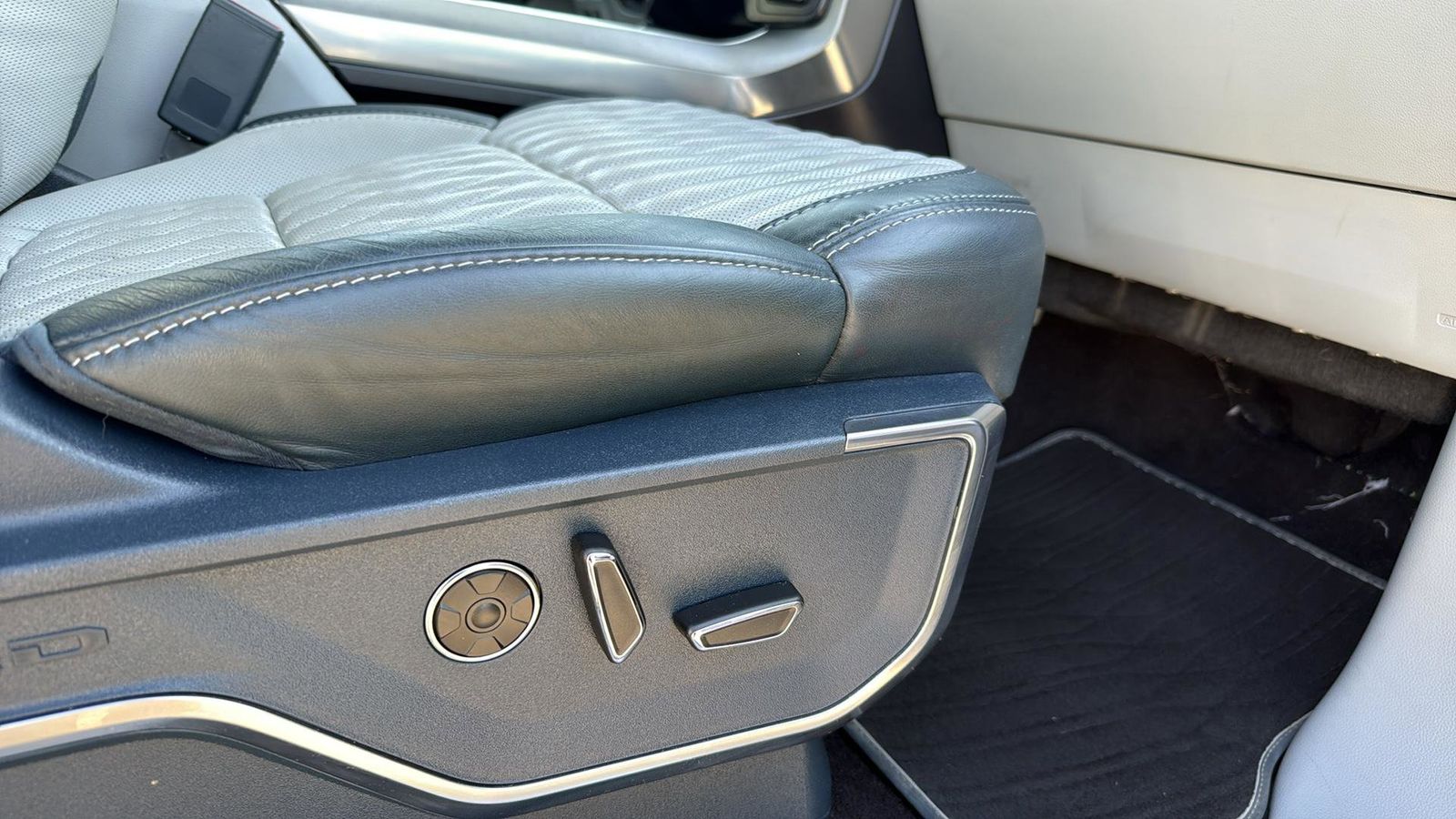 Used Car 2022 Ford F-150  Limited For Sale Under $60,000 In Austin, Texas