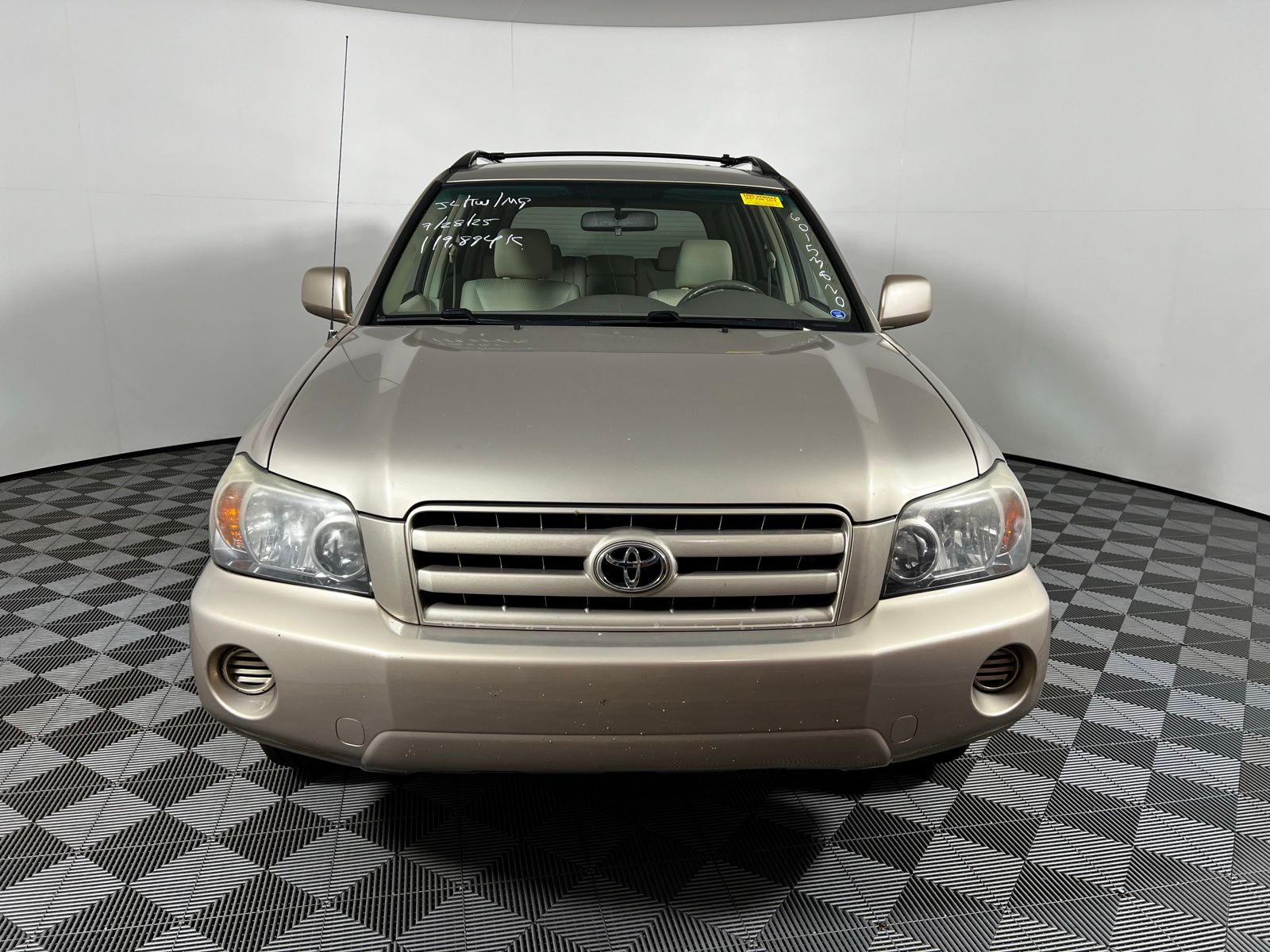 Thumbnail: 2006 Toyota Highlander - 2