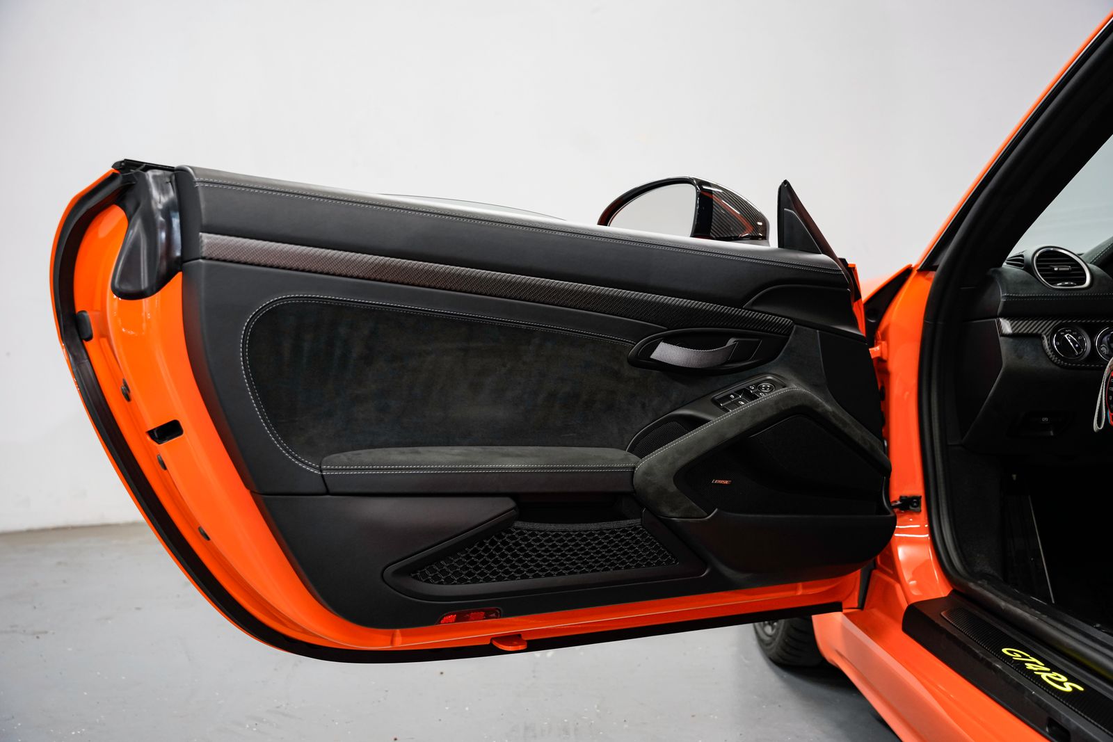 2023 Porsche 718 Cayman GT4 RS — photo 20
