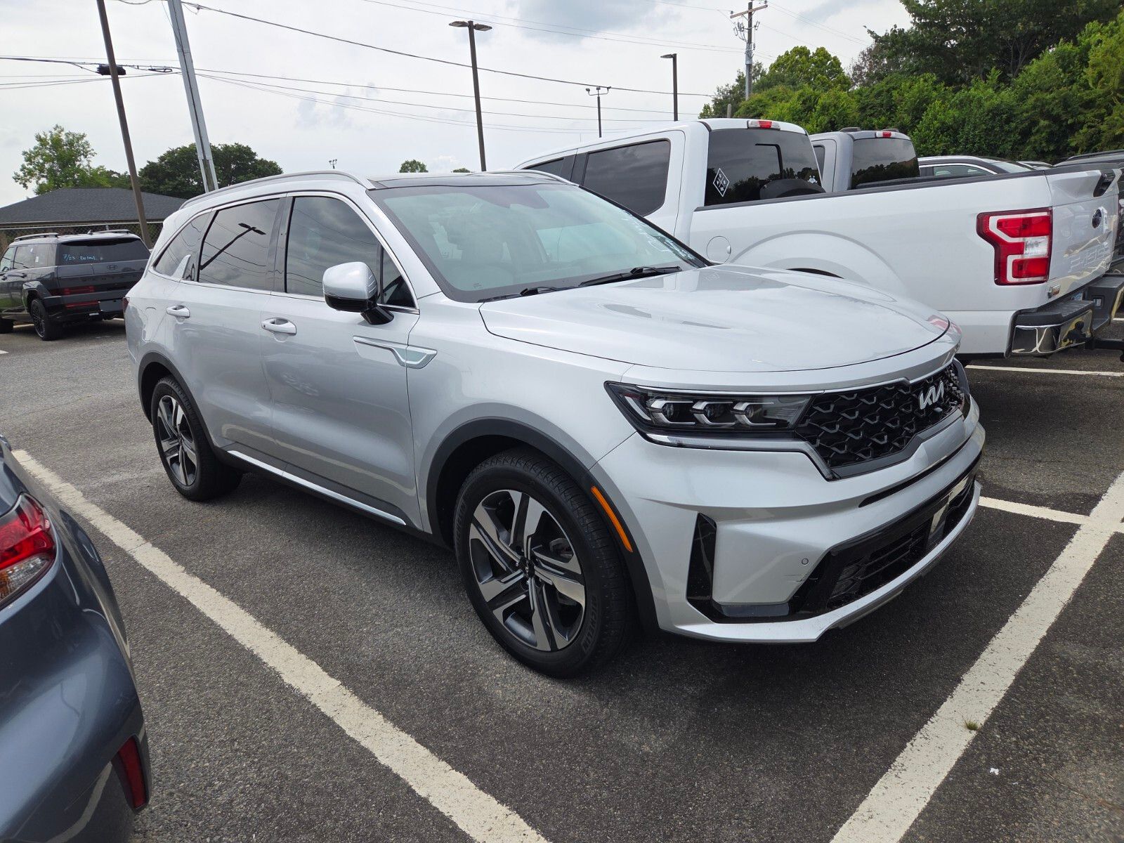 Silky Silver 2022 Kia Sorento Plug-In Hybrid SUV / Crossover All-Wheel Drive 6-Speed Automatic