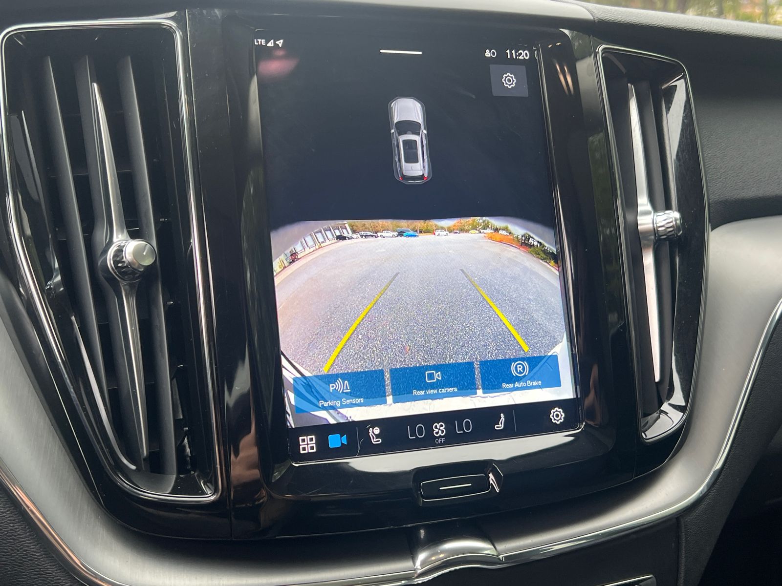 2024 Volvo XC60 Core - Photo 30