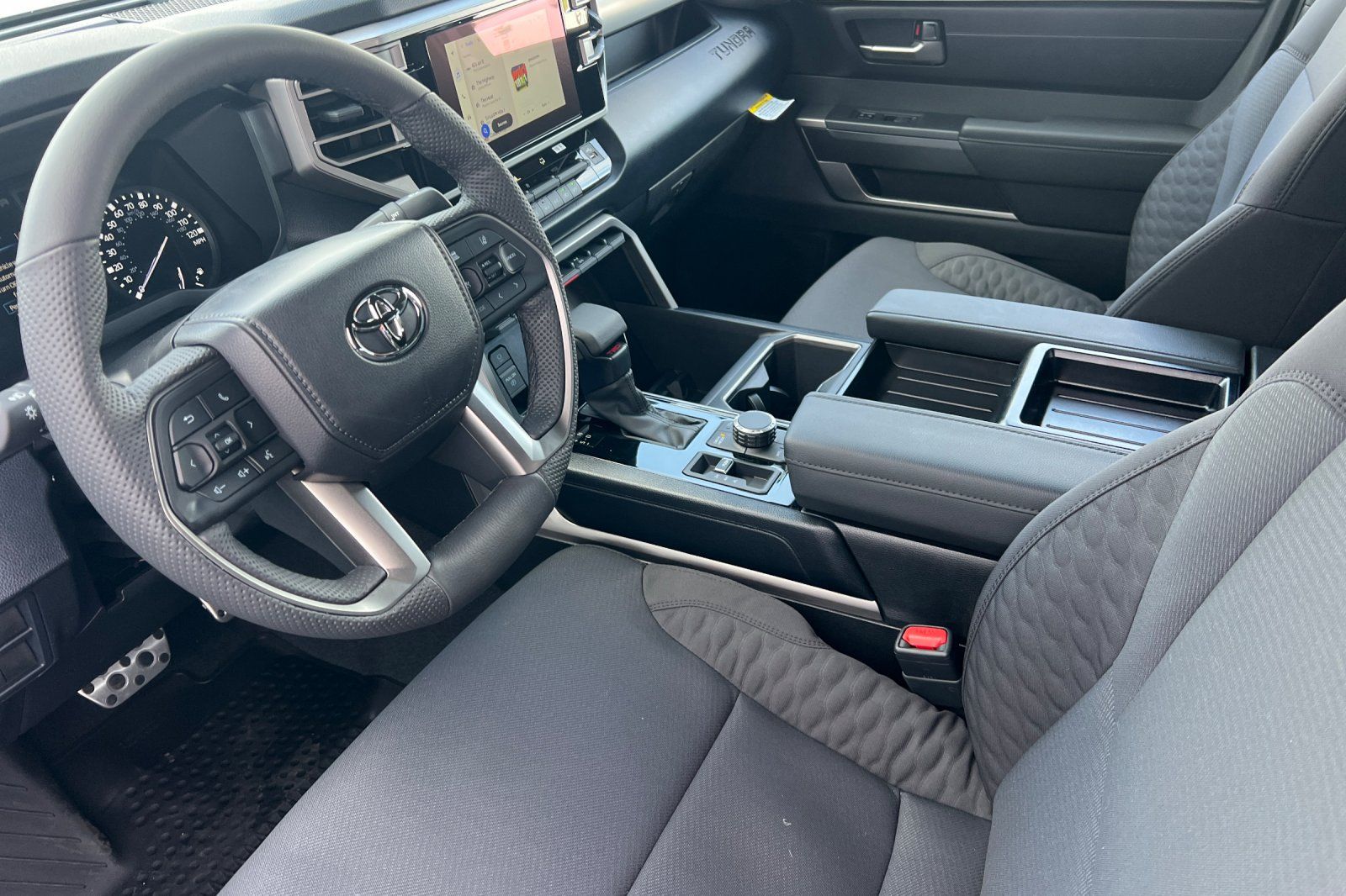 View vehicle photo 7