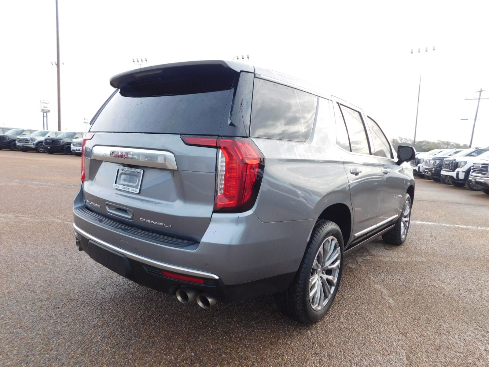 2021 GMC Yukon Denali 8