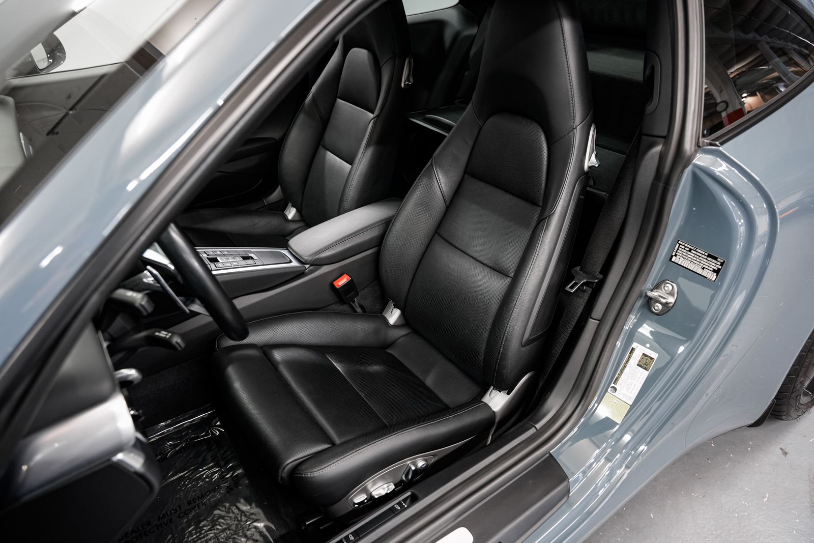 2018 Porsche 911 Carrera — photo 17