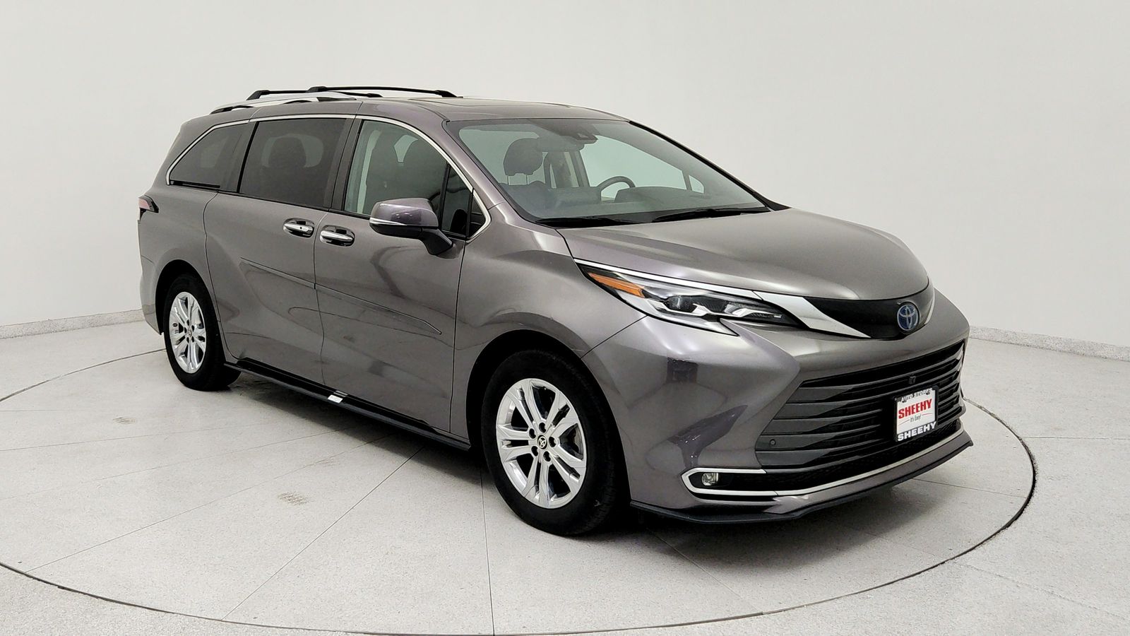 Predawn Gray Mica 2022 Toyota Sienna Platinum 7-Passenger AWD Minivan All-Wheel Drive Continuously Variable Transmission