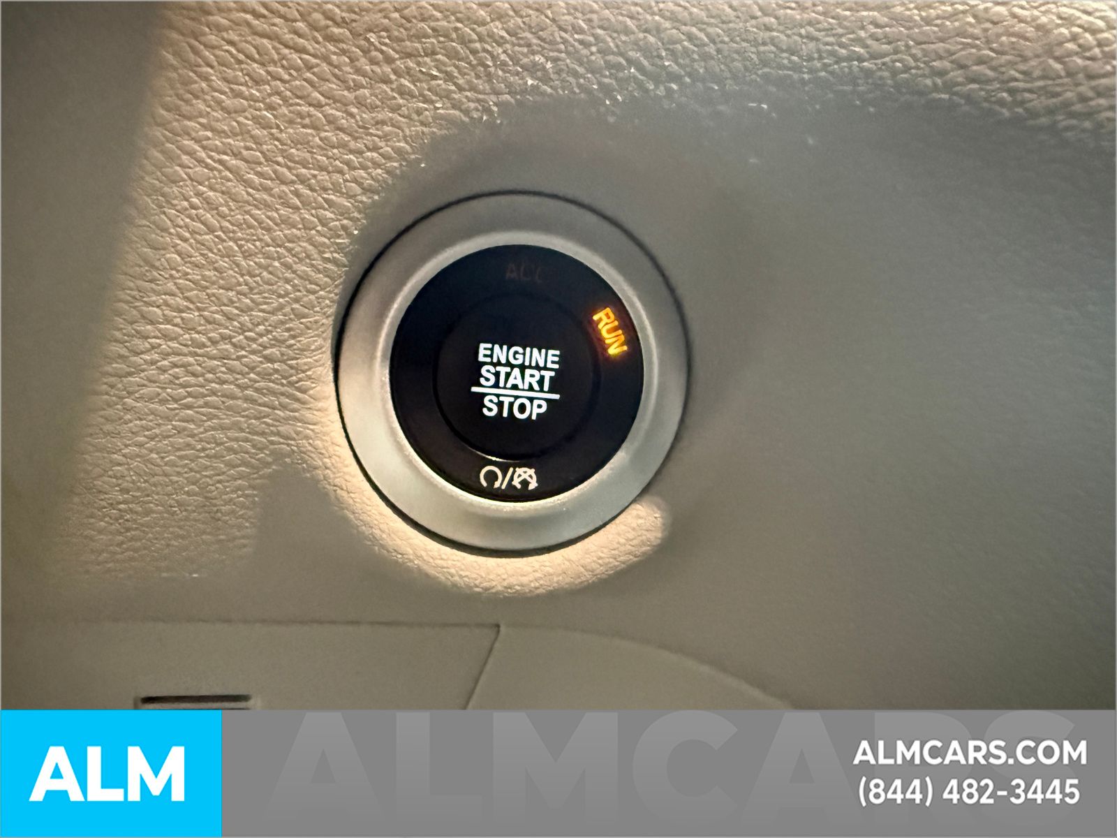 Used 2023 Bright White Clearcoat Chrysler Touring L image 23