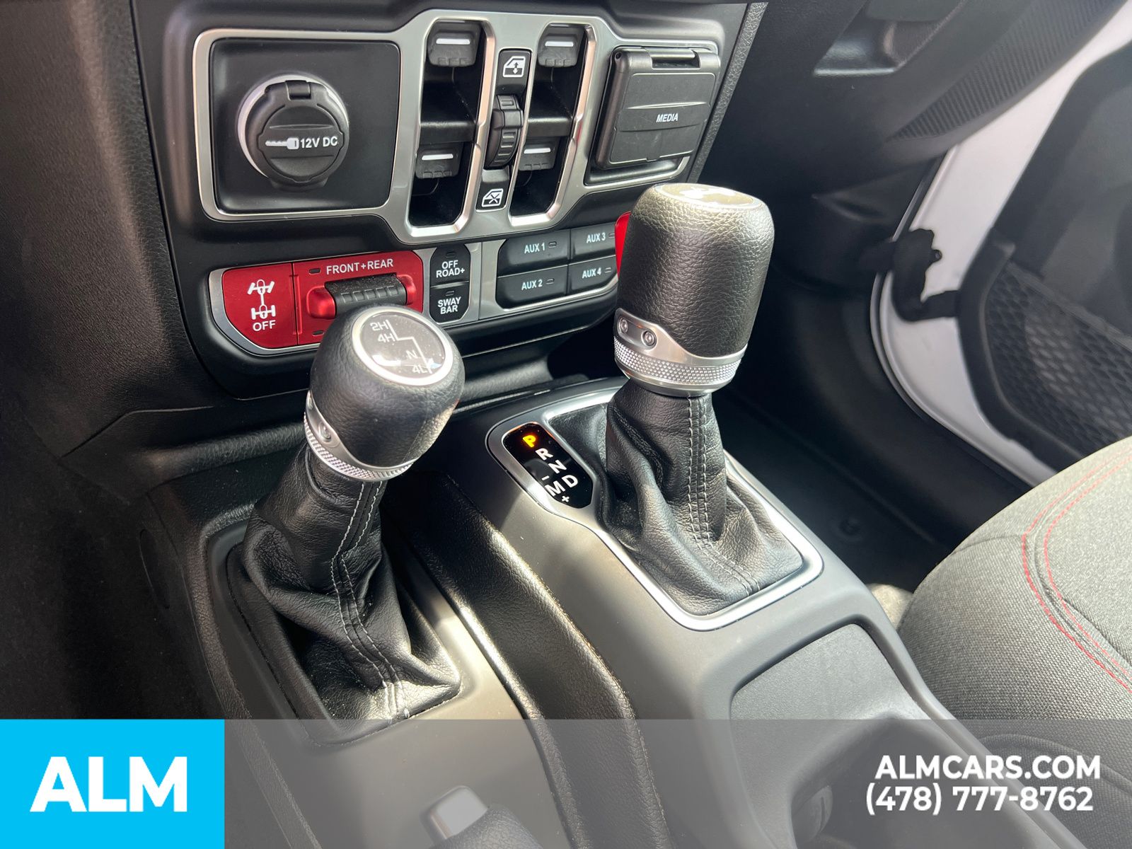 Used 2025 White Jeep Rubicon image 36