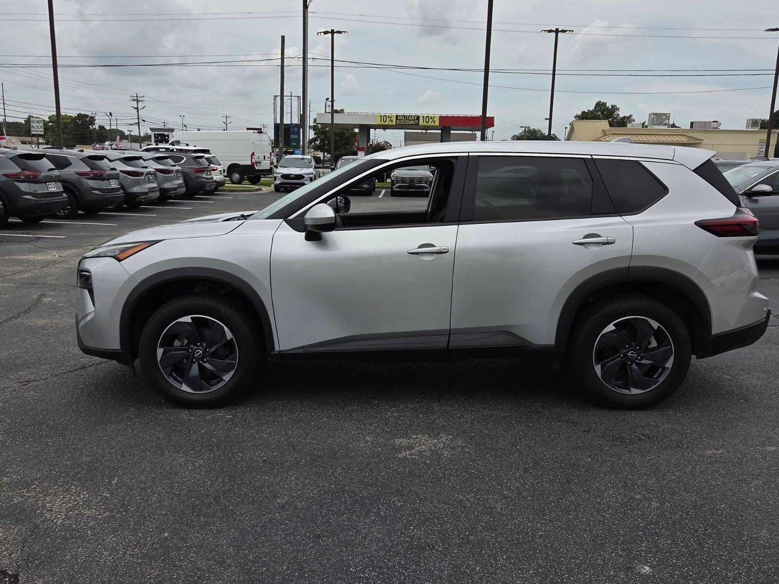 Used 2024 Silver Nissan SV image 4