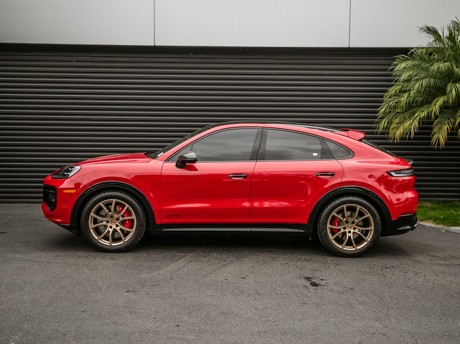 2025 Porsche Cayenne Coup
