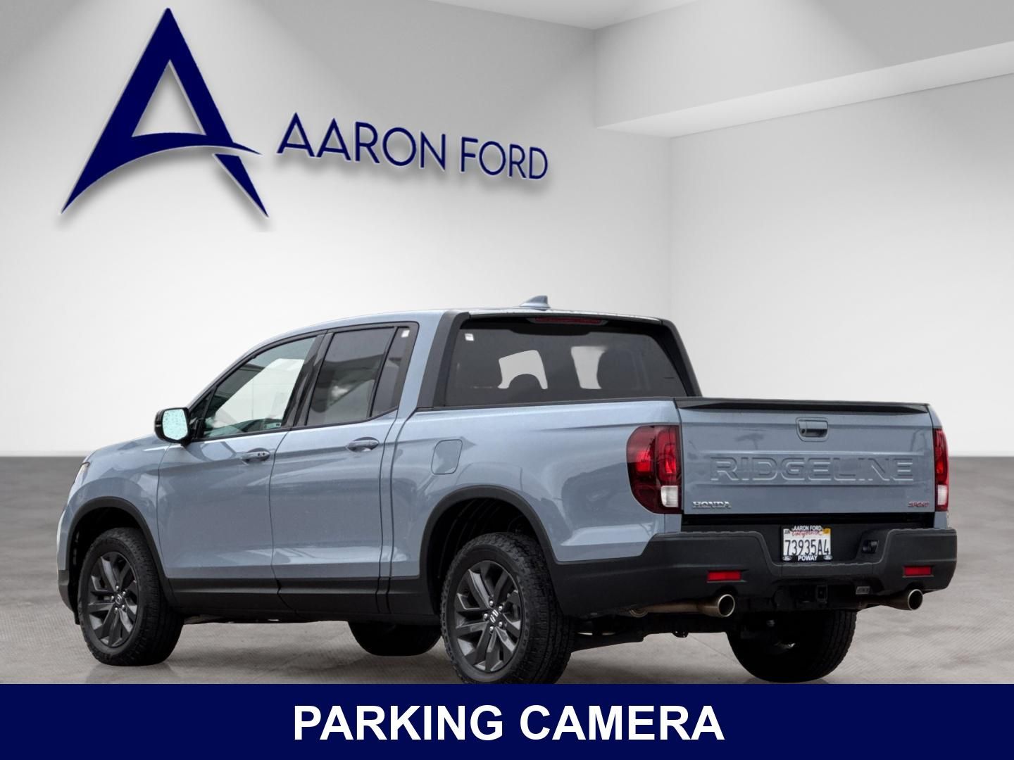 View vehicle photo 4