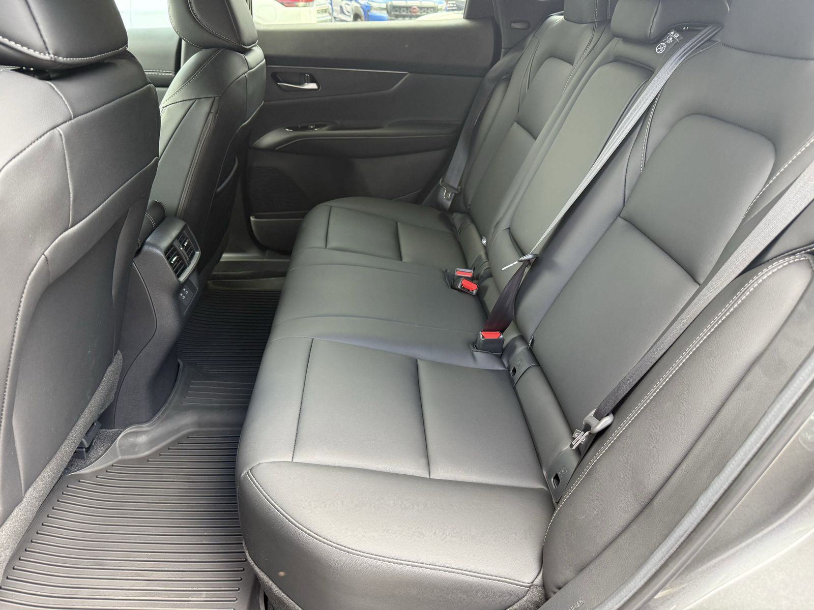 2025 Nissan Murano SV photo 18