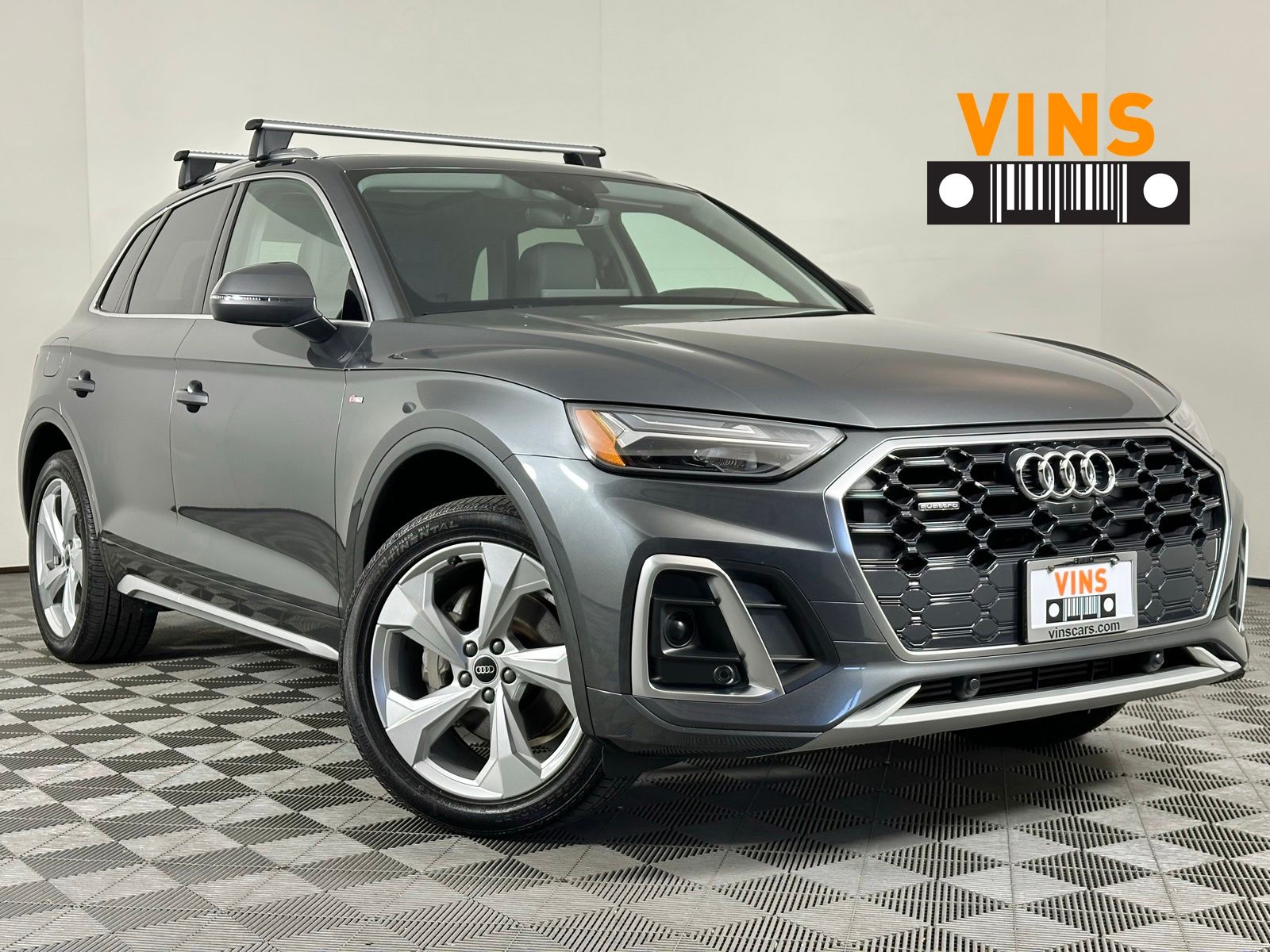 2024 Audi Q5 45 Premium Plus's photo