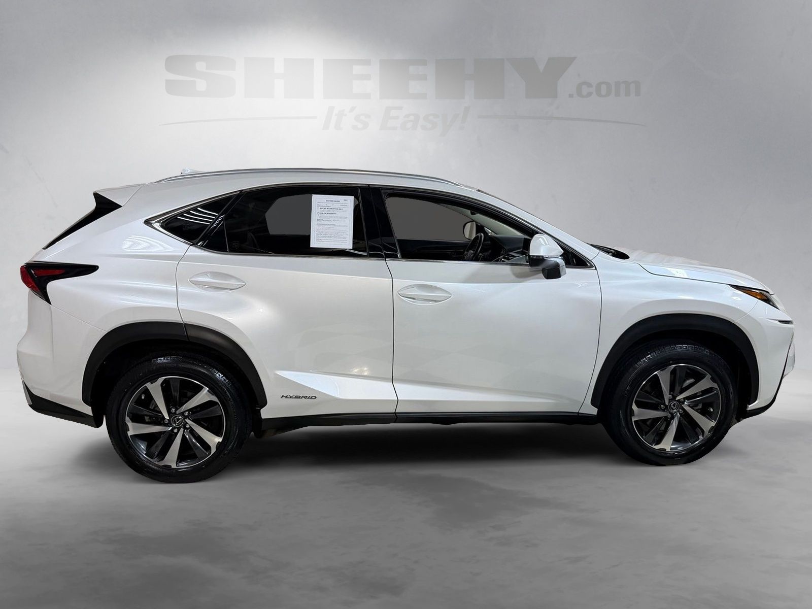 Used 2021 White Lexus 300h image 10