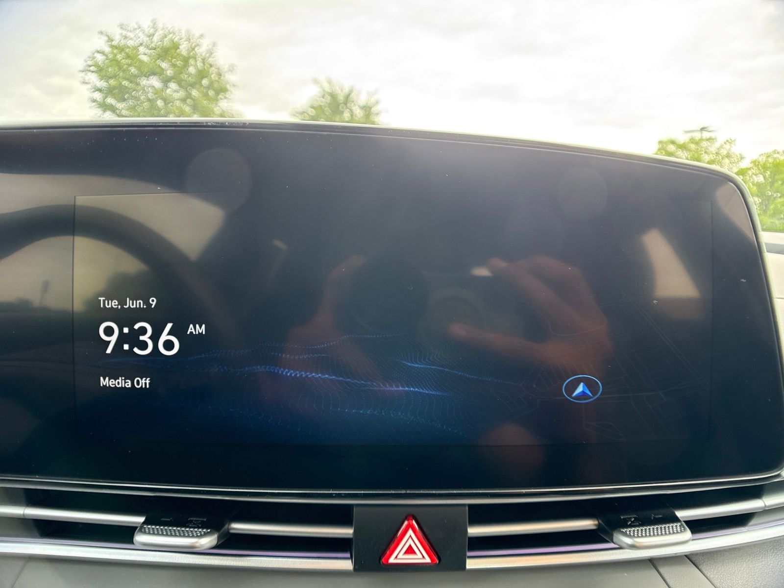 Used 2025 Black Hyundai SEL Sport image 5