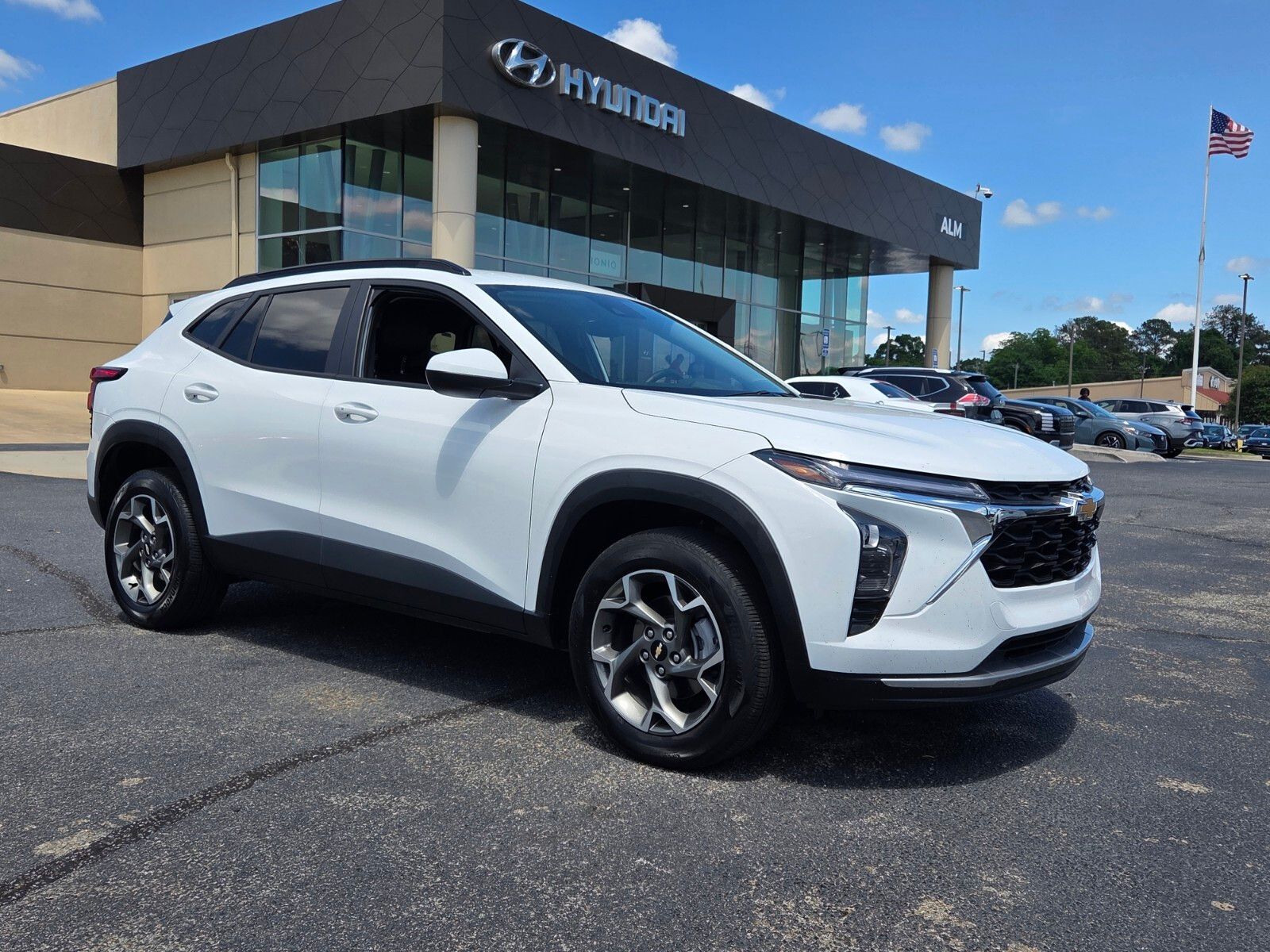 2025 Chevrolet Trax LT FWD