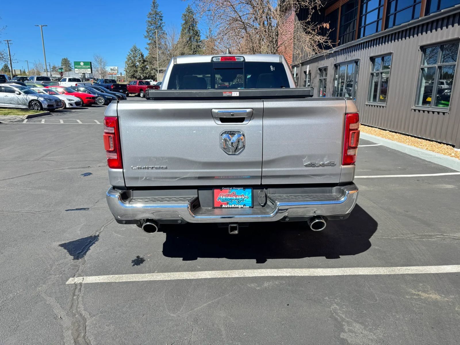 View vehicle photo 4