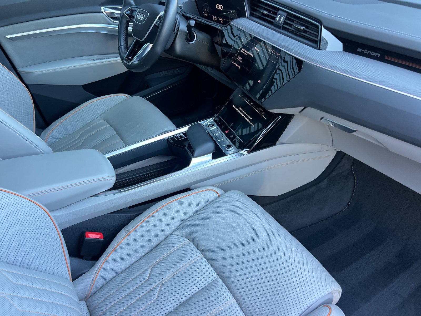 2024 Audi Q8 Sportback e-tron Prestige — full photo 16 of 29