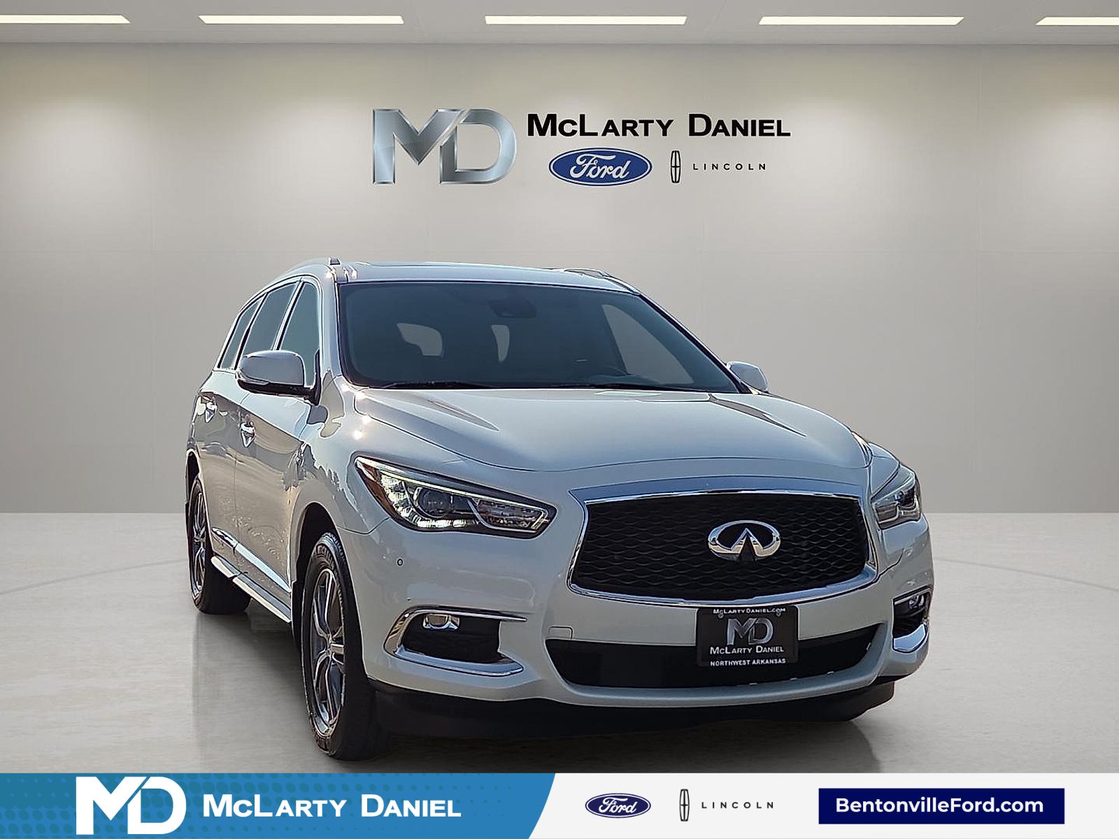 Majestic White 2020 INFINITI QX60 SUV / Crossover Front-Wheel Drive Continuously Variable Transmission