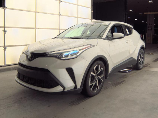 2021 Toyota C-HR XLE's photo
