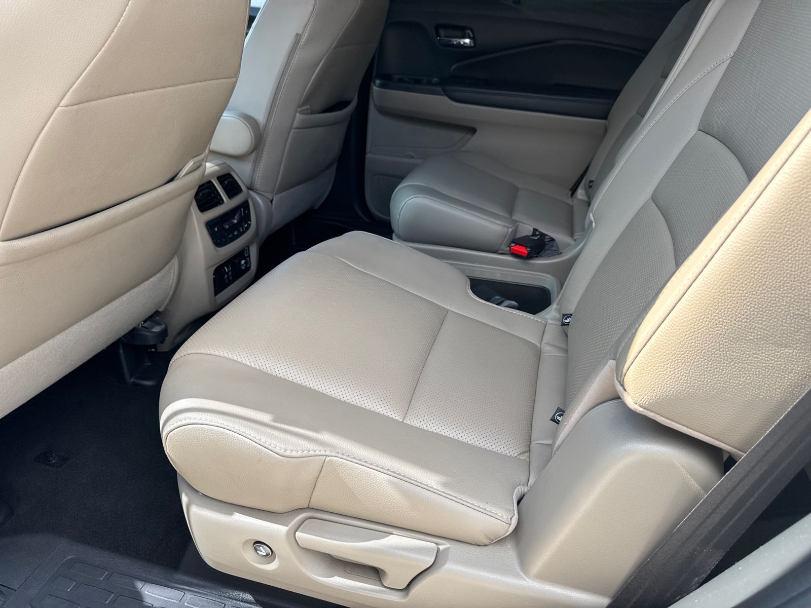 2022 Honda Pilot Elite photo 21