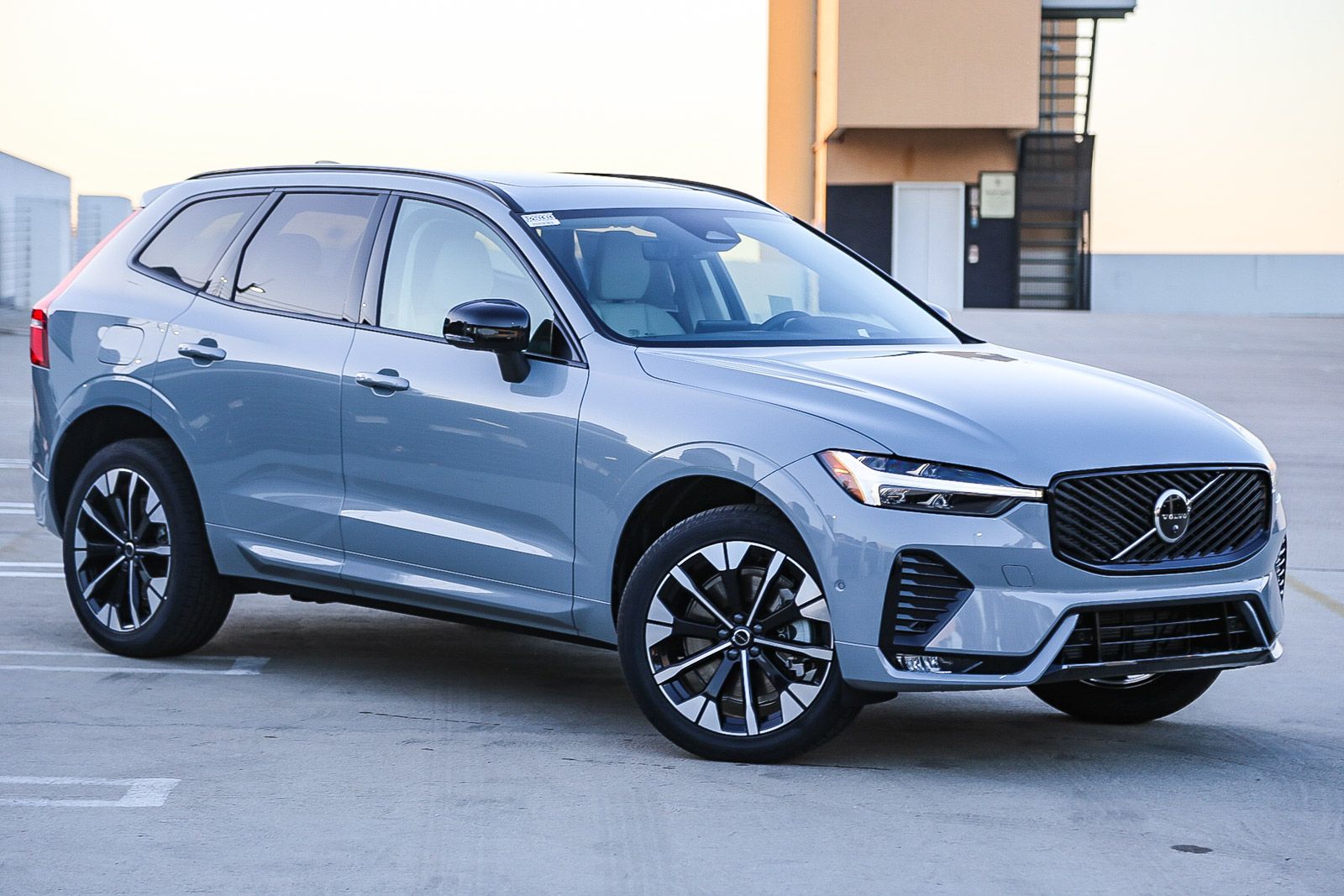 2026 Volvo XC60 B5 Ultra