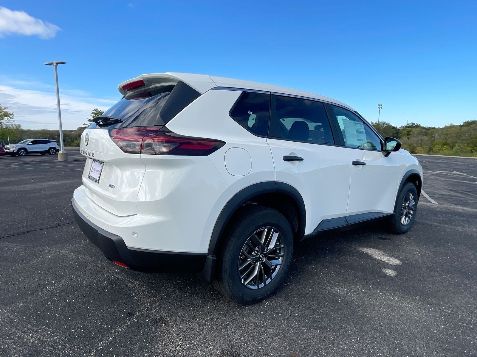 2025 Nissan Rogue S 35